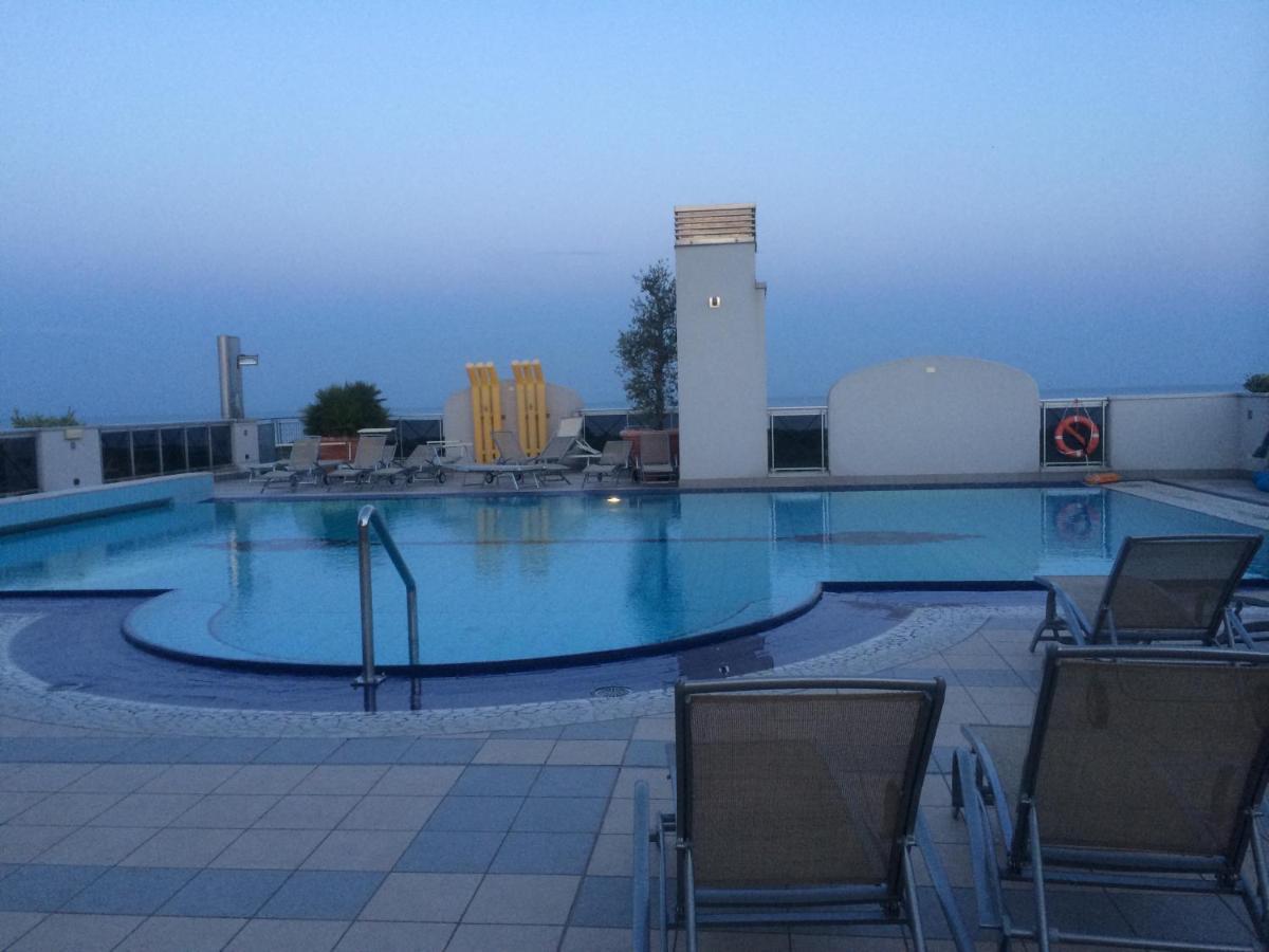 Eraclea Palace Hotel 4 Stelle S Eraclea Mare Exterior photo