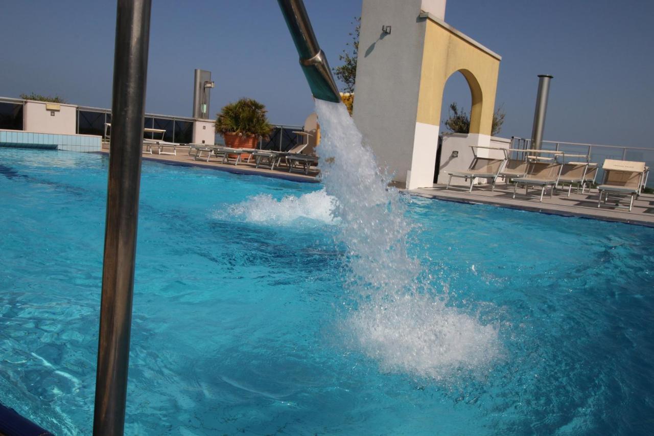 Eraclea Palace Hotel 4 Stelle S Eraclea Mare Exterior photo